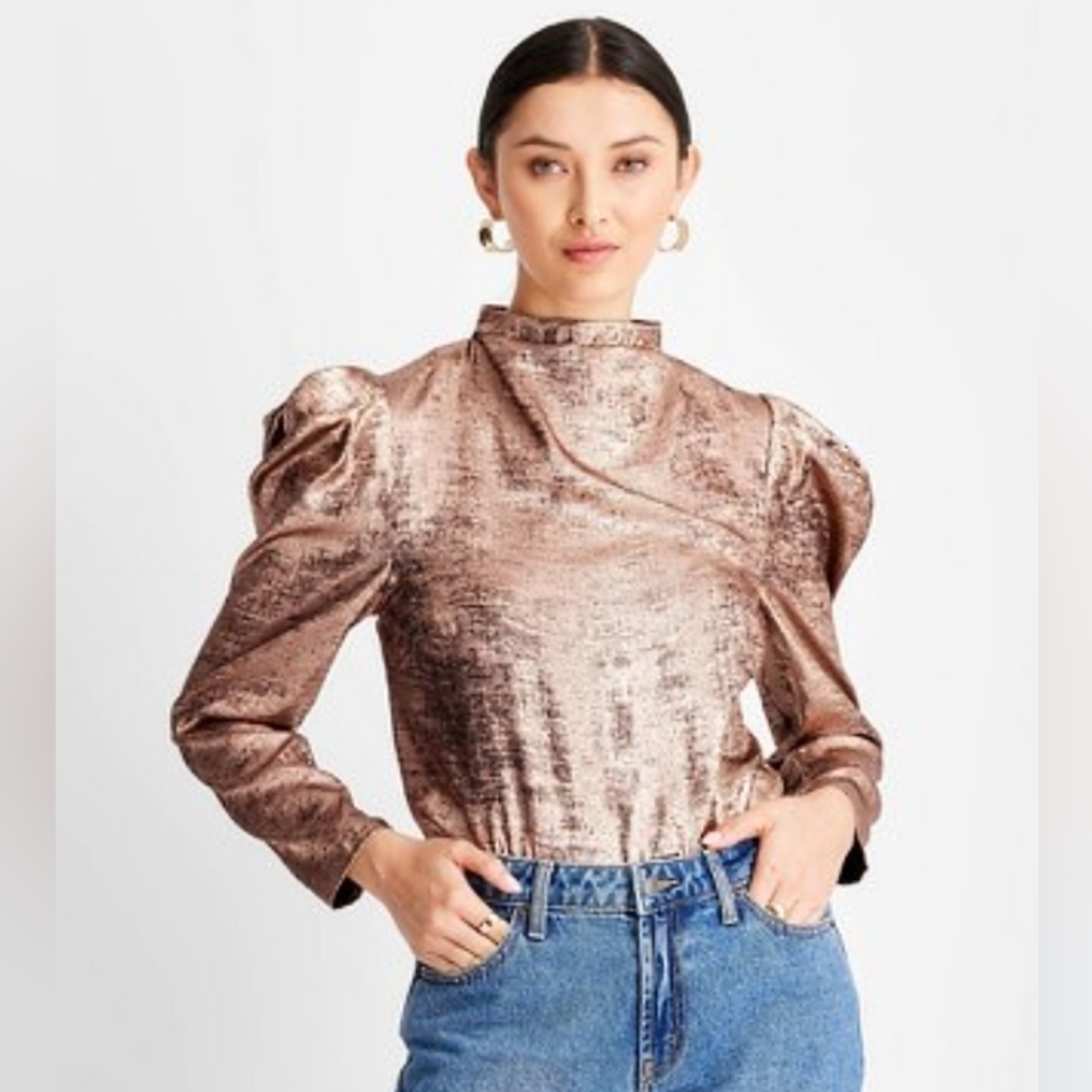 NWT  FUTURE COLLECTIVE  BLOUSE